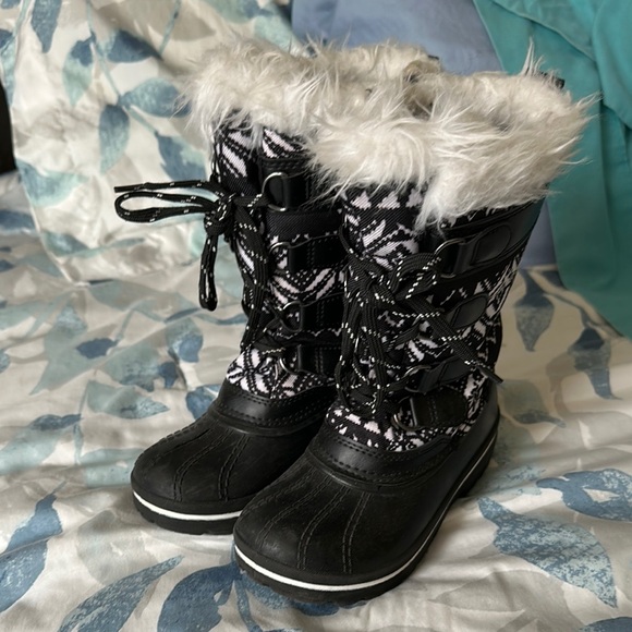 Other - Black and White Winter Boots with Faux Fur